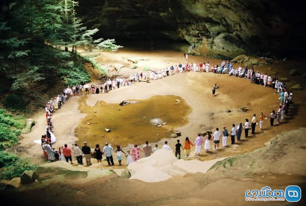 غار اش Ash Cave در اوهایو