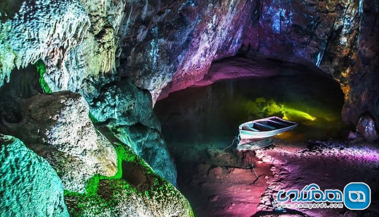 غارهای ووکی هول Wookey Hole Caves در بریتانیا