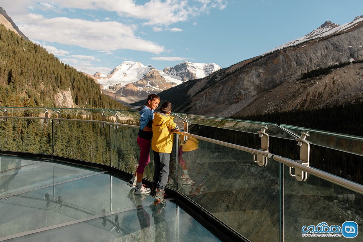 مسیر آسمانی میدان یخی کلمبیا Columbia Icefield Skywalk