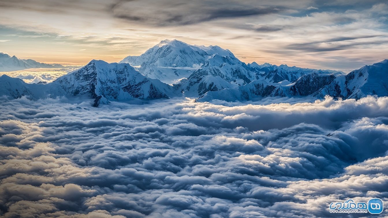 کوه لوگن Mount Logan