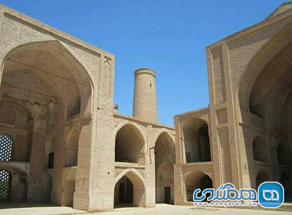 دومین مسجد چهارایوانی ایران کجاست؟