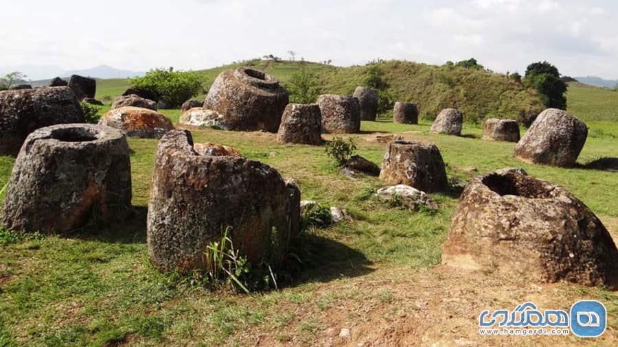 دشت خمره ها Plain of Jars در لائوس