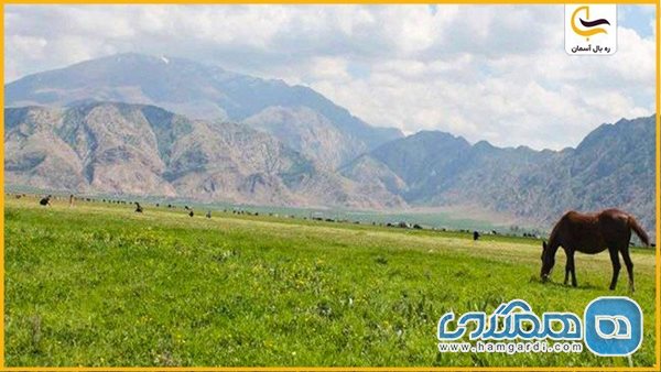 دشت ارژن در دامنه رشته کوه زاگرس دشت ارژن