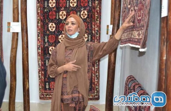 نمایش تکه گلیم دوران قاجار در موزه زنده گلیم سیرجان