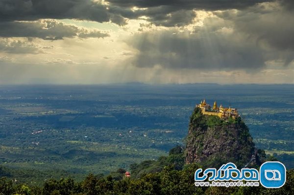 صومعه کوه پوپا در میانمار