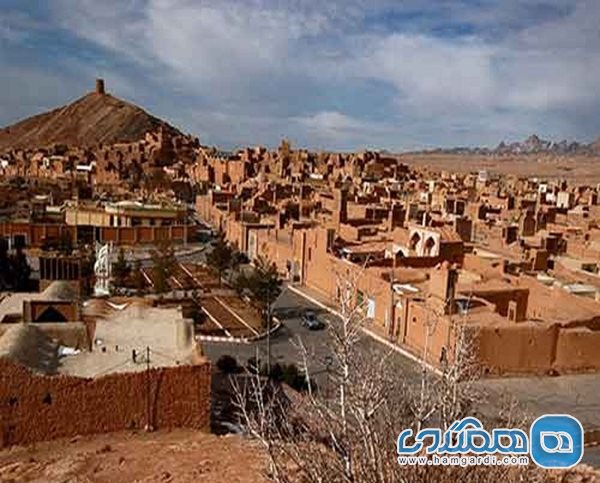 روستای تاریخی عشین نگین گردشگری کویر مرکزی ایران است
