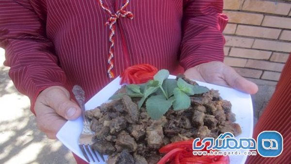قرمه غذای سنتی قوم ترکمن در خراسان شمالی است