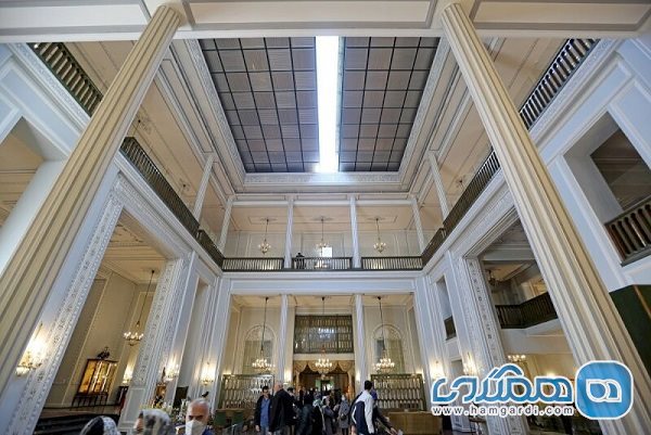سقف متحرک کاخ موزه نیاوران در حضور گردشگران نوروزی گشوده شد