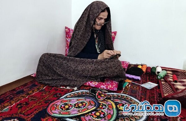 هنر 250 ساله ممقان دوزی با خطر نابودی به عنوان میراث گذشتگان مواجه است