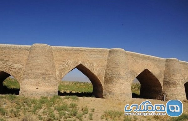 پل فرسفج یکی از پل های دیدنی استان همدان به شمار می رود