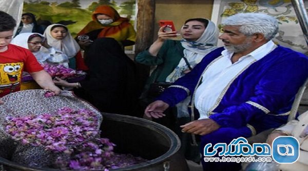 مستند نگاری پرونده ثبت میراث فرهنگی ناملموس آیین نذر گلاب روستای چمعلیشاه انجام شد