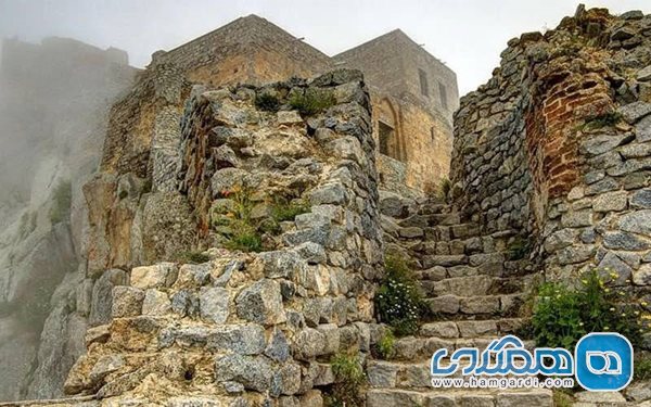 مرمت و استحکام بخشی قلعه تاریخی بابک