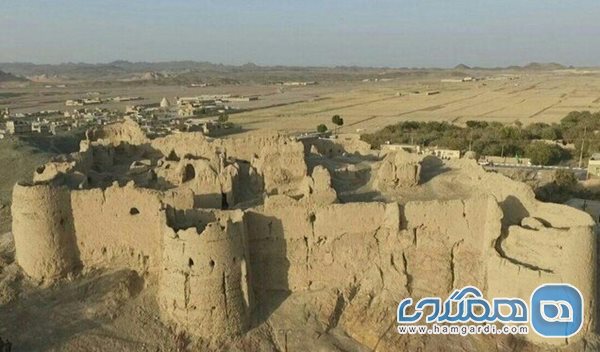قلعه محمدیه نائین دژی دفاعی و مستحکم در برابر حملات راهزنان و بیگانگان بوده است