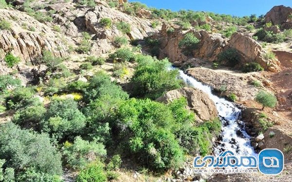 براساس خبرهای بدست رسیده، آبشار پشندگان یکی از آبشارهای زیبای استان اصفهان به شمار می رود.