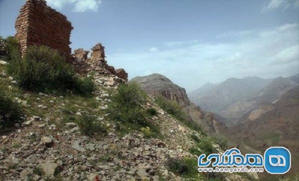 قلعه علی بیگ یکی از جاذبه های گردشگری آذربایجان شرقی به شمار می رود
