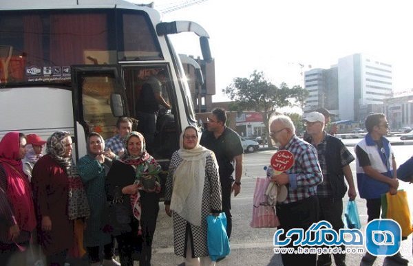 تور گردشگری ویژه سالمندان در استان مرکزی برگزار شد