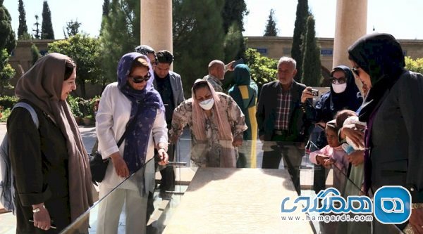 تور گردشگری سالمندان در استان فارس برگزار شد