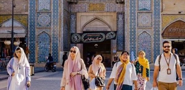 ایران مقصدی گران در منطقه برای گردشگران به شمار می رود