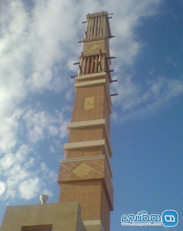 برج بادگیر شکیب یکی از جاذبه های دیدنی استان یزد به شمار می رود