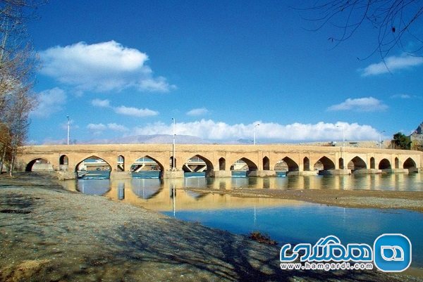 پل فلاورجان یکی از پل های دیدنی استان اصفهان است