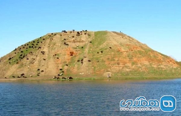 تورنگ تپه یکی از جاذبه های گردشگری استان گلستان به شمار می رود