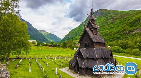 کلیسای چوبی بورگوند یکی از جاذبه های دیدنی نروژ است