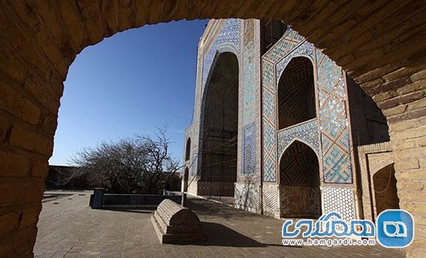 آرامگاه ابوبکر تایبادی یکی از آثار باقیمانده دوره تیموریان است 