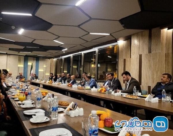 نشست جمعی از تشکلهای خصوصی گردشگری و نمایندگان مجلس برگزار شد