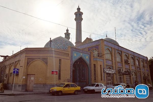 برخی از کاشی کاری های گنبد و گلدسته های مسجد جامع خرمشهر آسیب دیده اند