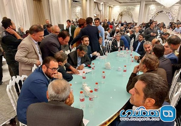 نشست فعالان گردشگری با حضور مونسان و ضرغامی برگزار شد