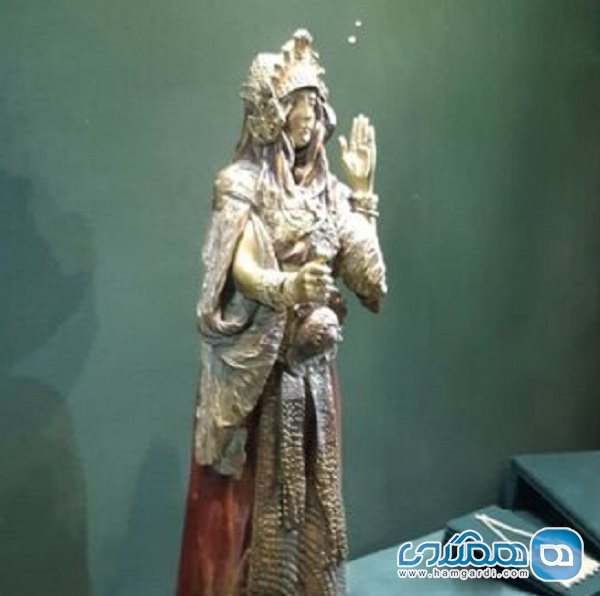 مجسمه مریم مجدلیه در موزه گوهر و آرایه های تاریخی به نمایش درآمده است
