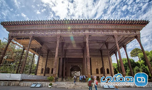 بالغ بر 10 هزار نفر گردشگر از بناهای تاریخی اصفهان در تعطیلات گذشته دیدن کردند