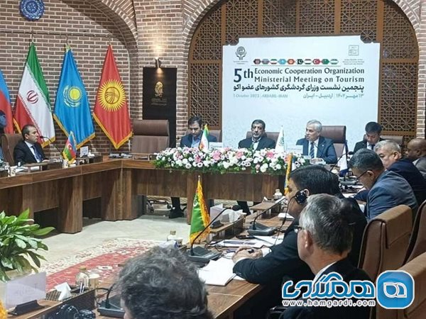 تاکید ضرغامی بر تسهیل گردشگری و حذف روادید بین کشورهای عضو سازمان اکو