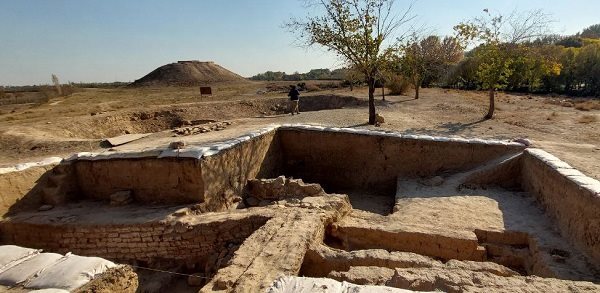 کشف معماری در دوشان تپه که احتمالا قدمت آن به دوره هخامنشیان باز می گردد