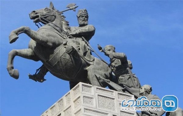 ارائه توضیحاتی درباره نتایج حفاظت و مرمت مجسمه نادر شاه