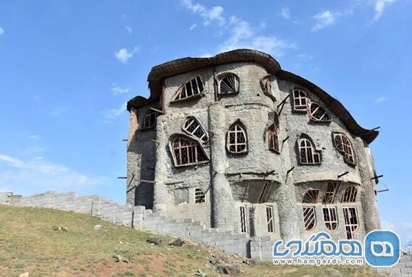 ویلایی با معماری عجیب در روستای کلمه سوژه داغ فضای مجازی شده است