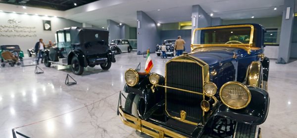 موزه خودروهای تاریخی ایران یکی از جاهای دیدنی تهران به شمار می رود 4