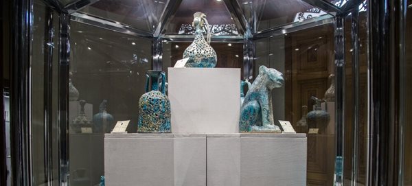 موزه آبگینه و سفالینه های ایران یکی از موزه های دیدنی کشور است 3