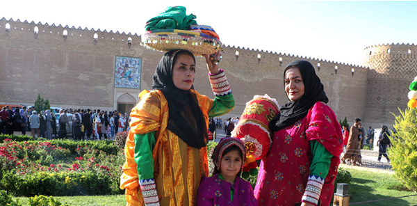 جشنواره آیین ها و مراسم سنتی شیراز