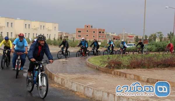 گردش با دوچرخه در سطح شهر کاشان