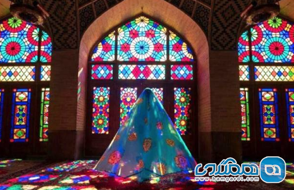 مسجد نصیرالملک (مسجد صورتی) | جادوی نور و رنگ