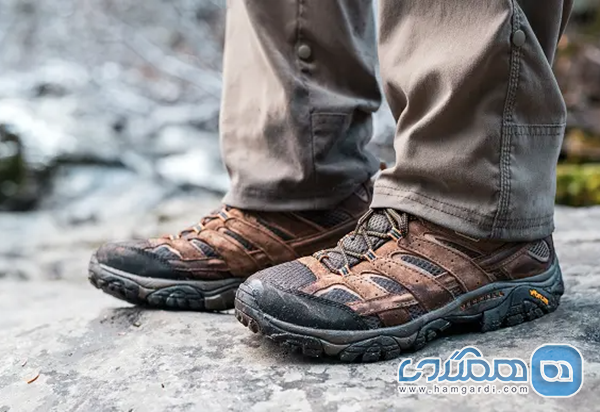 حدود قیمت کفش طبیعت گردی در سال ۱۴۰۴