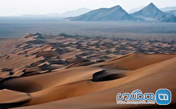 تحلیل قیمت تور کویر یزد 1404: پکیج ها و متغیرهای هزینه
