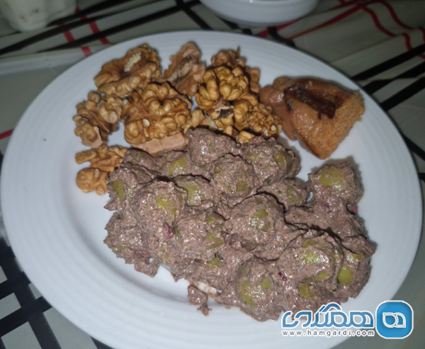 ساعات فعالیت و اطلاعات تماس