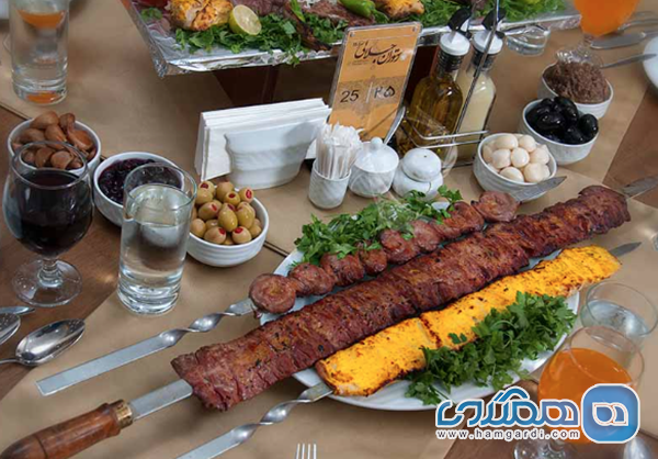 رستوران های چند شعبه ای با دسترسی آسان (نمونه: جلالی)