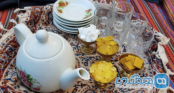 سطح خدمات و امکانات جانبی