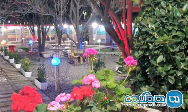 رستوران و سرای سنتی باغ خرمالو