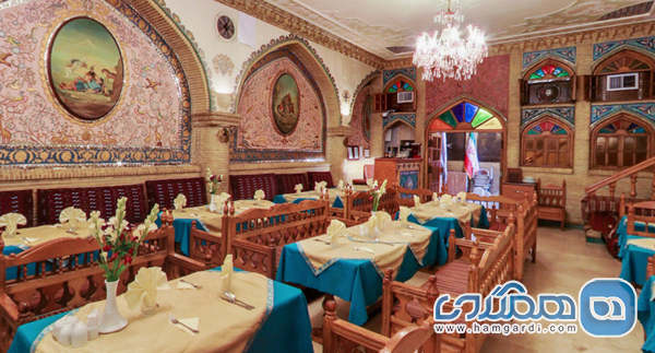 رستوران عالی قاپو