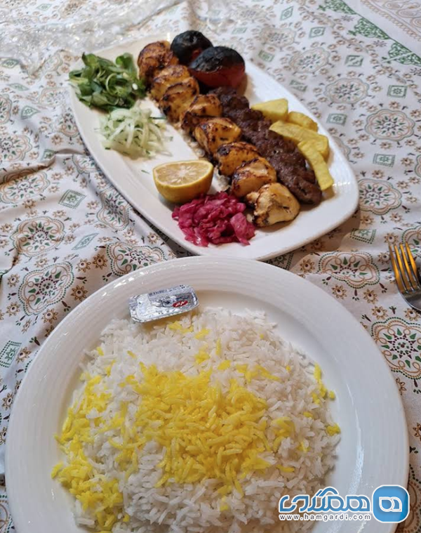 رستوران میرزایی؛ میراث دار کیفیت در ابتدای جاده