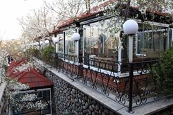 رستوران باغ بهشت